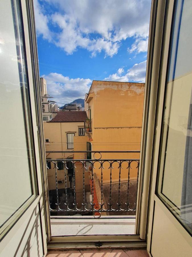 Al Cortile Di Maqueda Lägenhet Palermo Exteriör bild