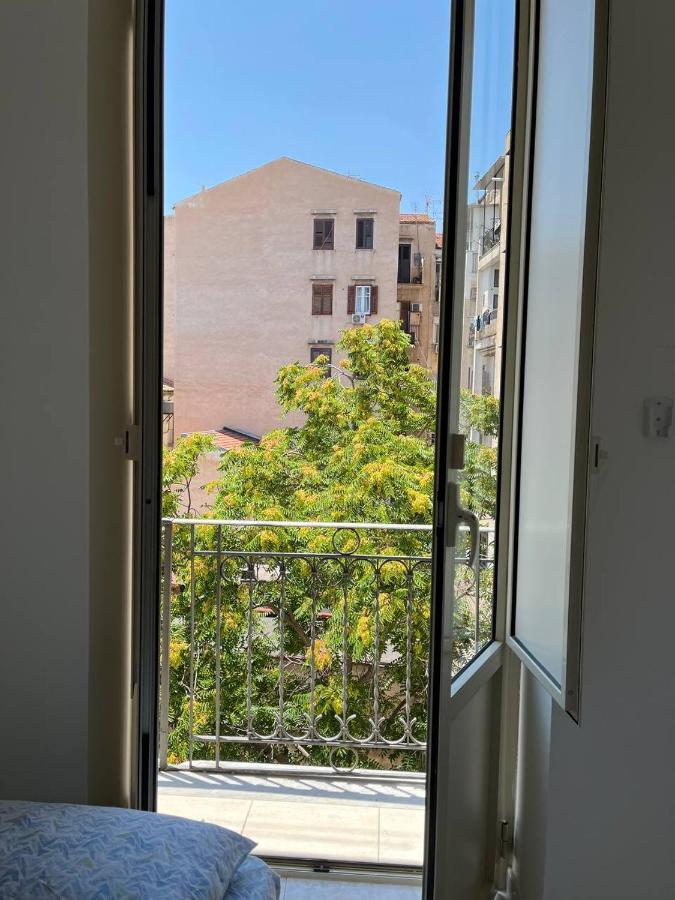 Al Cortile Di Maqueda Lägenhet Palermo Exteriör bild