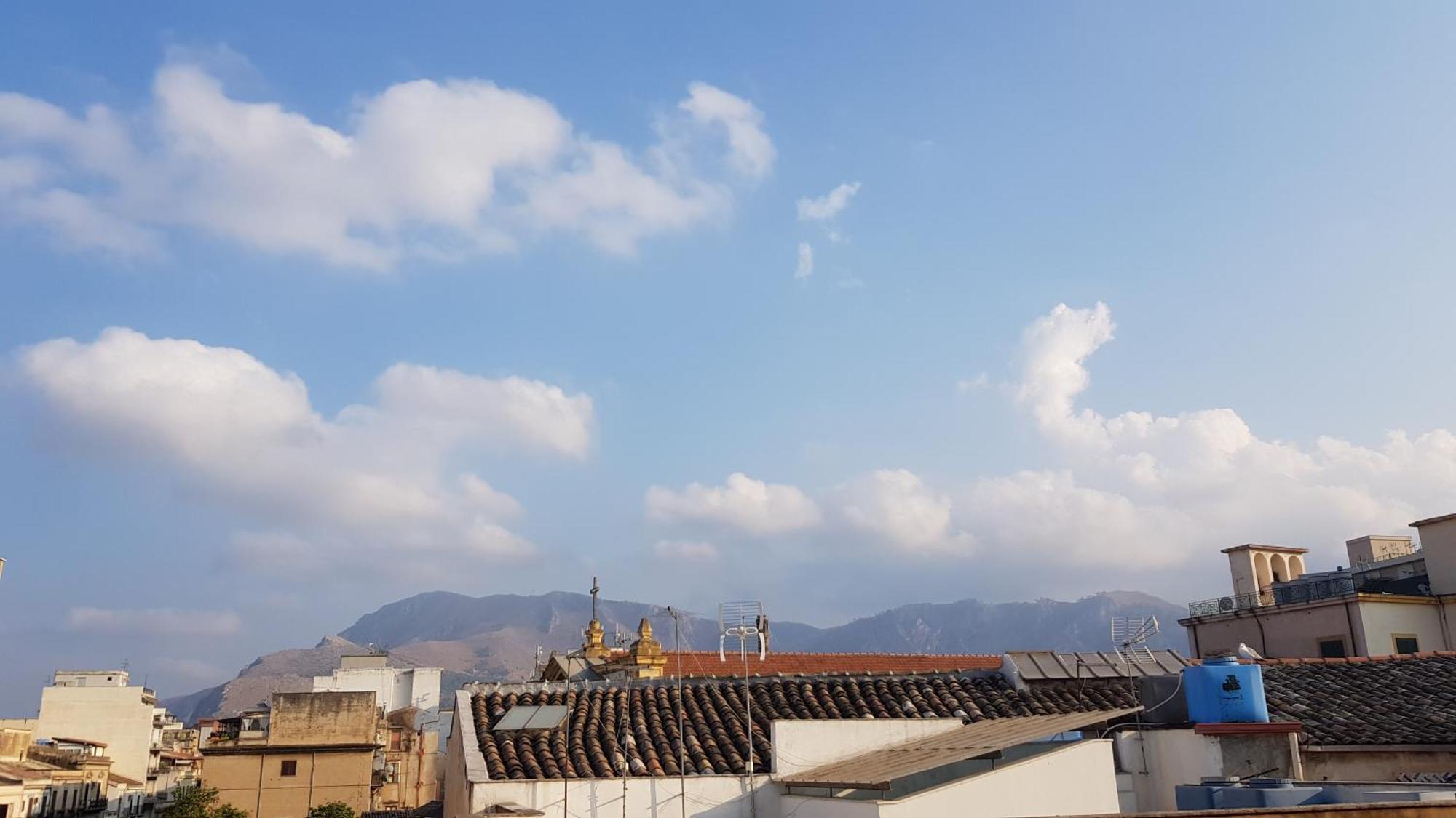 Al Cortile Di Maqueda Lägenhet Palermo Exteriör bild